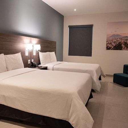 Hotel Centria Monterrey Kültér fotó